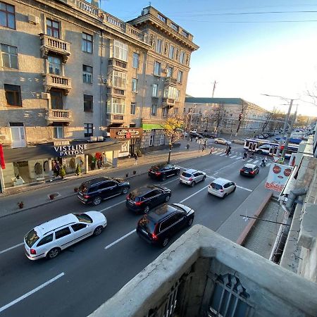 Grand Ultracentral Apartments Stefan Cel Mare In The Heart Of Chisinau Exterior photo