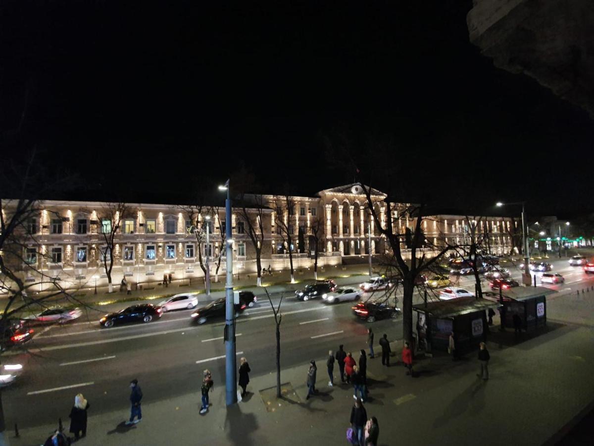 Grand Ultracentral Apartments Stefan Cel Mare In The Heart Of Chisinau Exterior photo