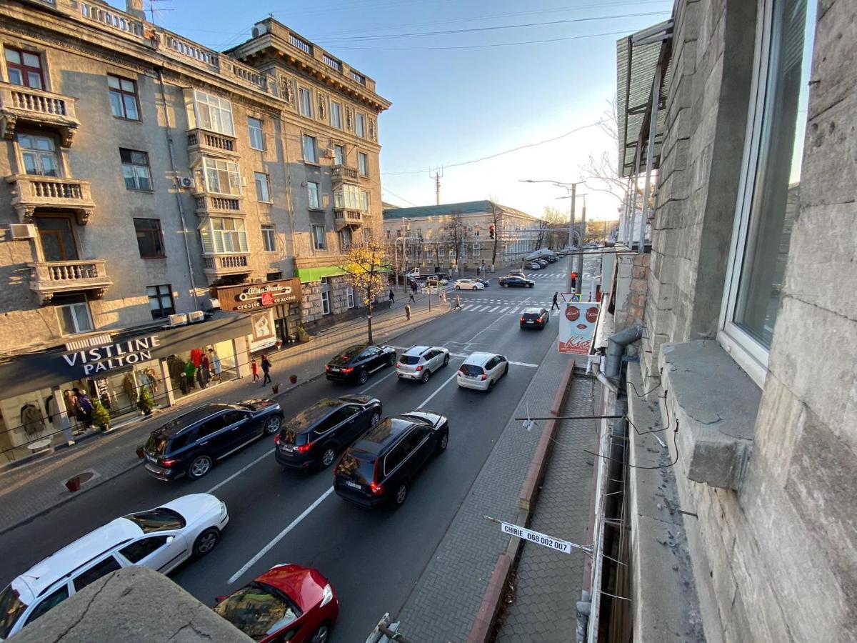 Grand Ultracentral Apartments Stefan Cel Mare In The Heart Of Chisinau Exterior photo